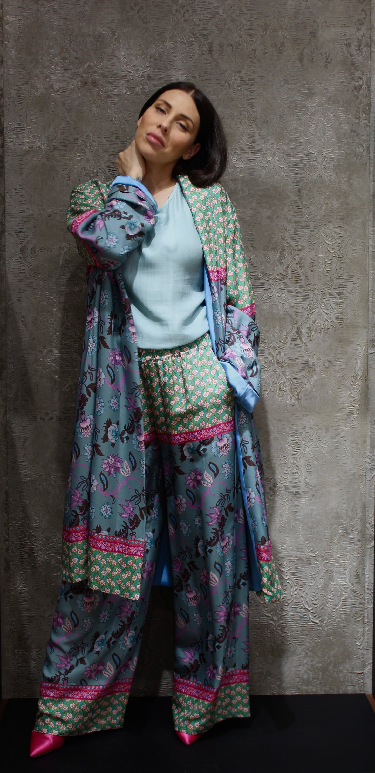 PANTALONE CON ELASTICO IN VITA